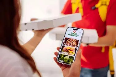 restaurant online ordering vs uber